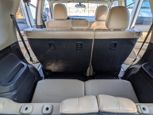 Used 2015 Mitsubishi Outlander SE image 14