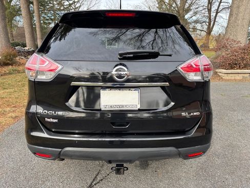 Used 2016 Nissan Rogue SL w/ SL Premium Package image 1