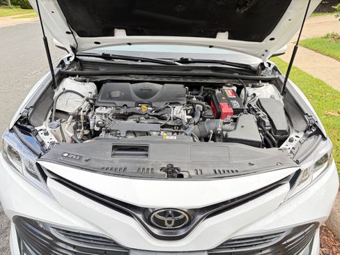 Used 2018 Toyota Camry LE image 13