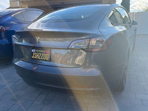 Used 2023 Tesla Model 3 Standard Range image 6