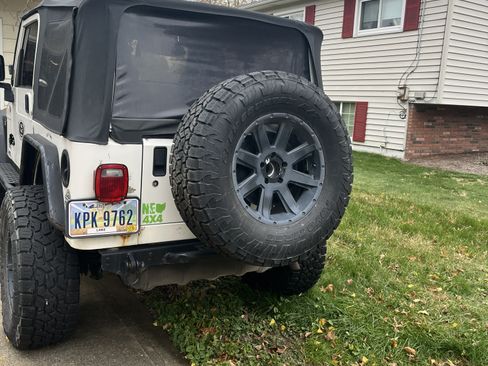 Used 2005 Jeep Wrangler SE image 4