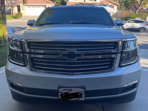 Used 2018 Chevrolet Suburban Premier image 1