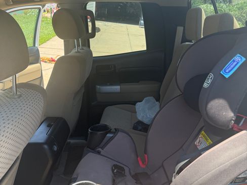 Used 2007 Toyota Tundra SR5 AWD/4WD image 8
