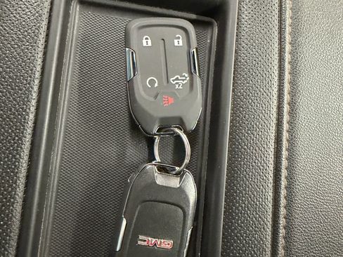 Used 2022 GMC Sierra 3500 AT4 w/ AT4 Premium Plus Package image 24