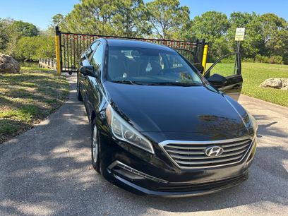 Used 2015 Hyundai Sonata SE w/ Option Group 09