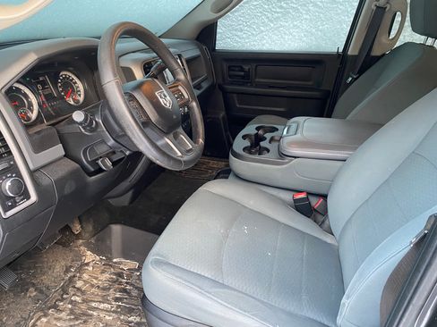 Used 2017 RAM 2500 Tradesman w/ Chrome Appearance Group image 8