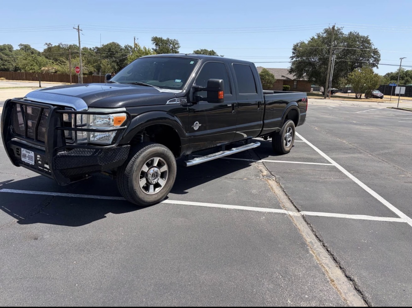 Used 2014 Ford F350 Lariat w/ Lariat Interior Package AWD/4WD image 11