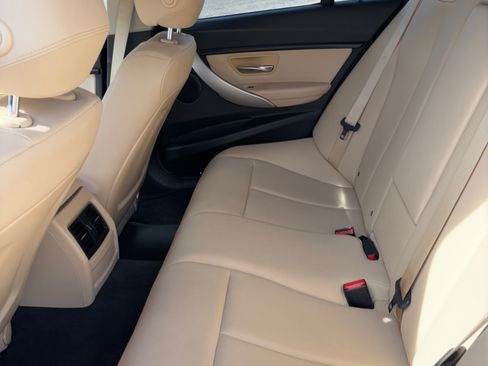 Used 2017 BMW 320i 320i Sedan 4D image 10