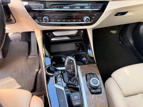 Used 2019 BMW X3 sDrive30i w/ Driving Assistance Package RWD image 16