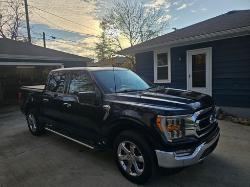 Used 2021 Ford F150 XLT w/ Equipment Group 302A High image 4