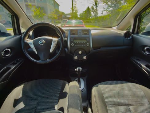 Used 2014 Nissan Versa Note SV FWD image 6