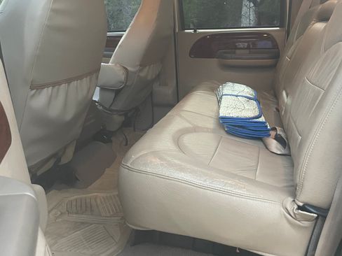 Used 2000 Ford F250 2WD Crew Cab Super Duty image 4