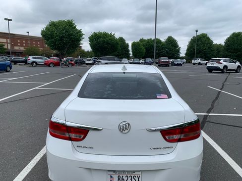 Used 2016 Buick Verano w/ Comfort Package FWD image 10