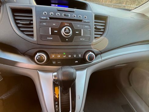 Used 2013 Honda CR-V LX image 8
