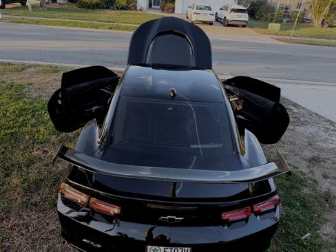 Used 2019 Chevrolet Camaro ZL1 image 11