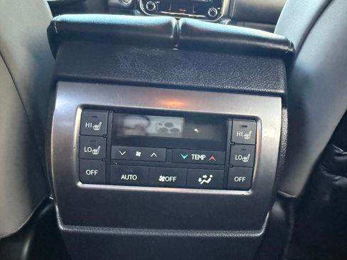 Used 2023 Lexus GX 460 w/ Black Line Special Edition AWD/4WD image 17