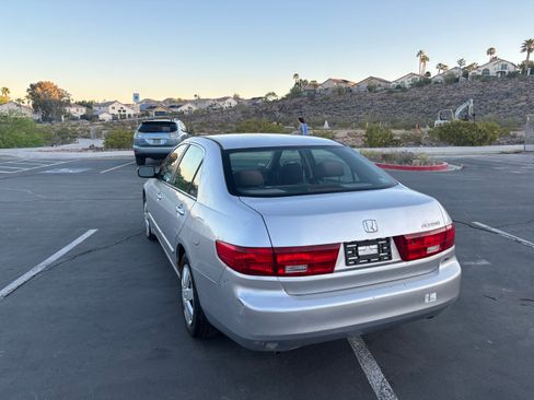 Used 2005 Honda Accord LX image 10