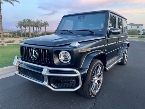 Used 2024 Mercedes-Benz G 63 AMG 4MATIC image 2