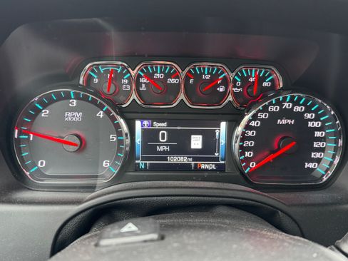 Used 2020 Chevrolet Suburban LT w/ Luxury Package image 14