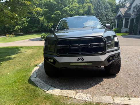 Used 2017 Ford F150 Raptor w/ Equipment Group 802A Luxury AWD/4WD image 12