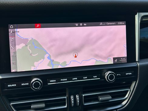 Used 2021 Porsche Macan S image 13