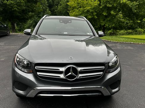 Used 2018 Mercedes-Benz GLC 300 4MATIC image 1