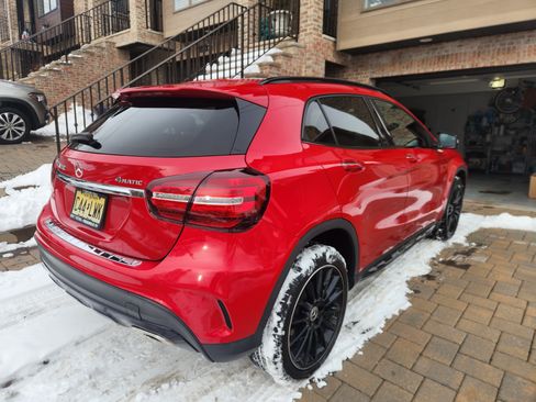 Used 2020 Mercedes-Benz GLA 250 4MATIC image 8