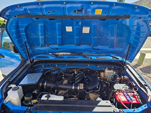 Used 2008 Toyota FJ Cruiser 4WD image 17