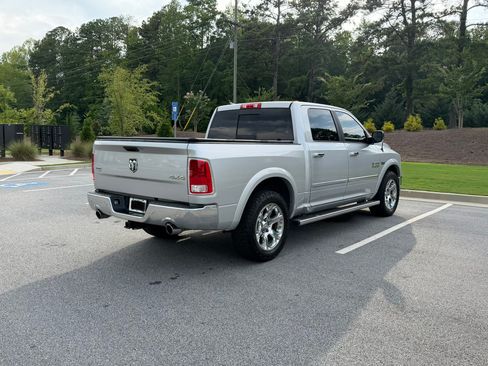 Used 2016 RAM 1500 Laramie w/ Convenience Group AWD/4WD image 6
