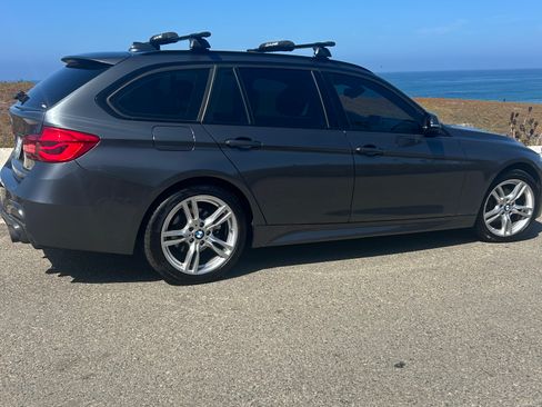Used 2019 BMW 330i xDrive Wagon w/ M Sport Package AWD/4WD image 5