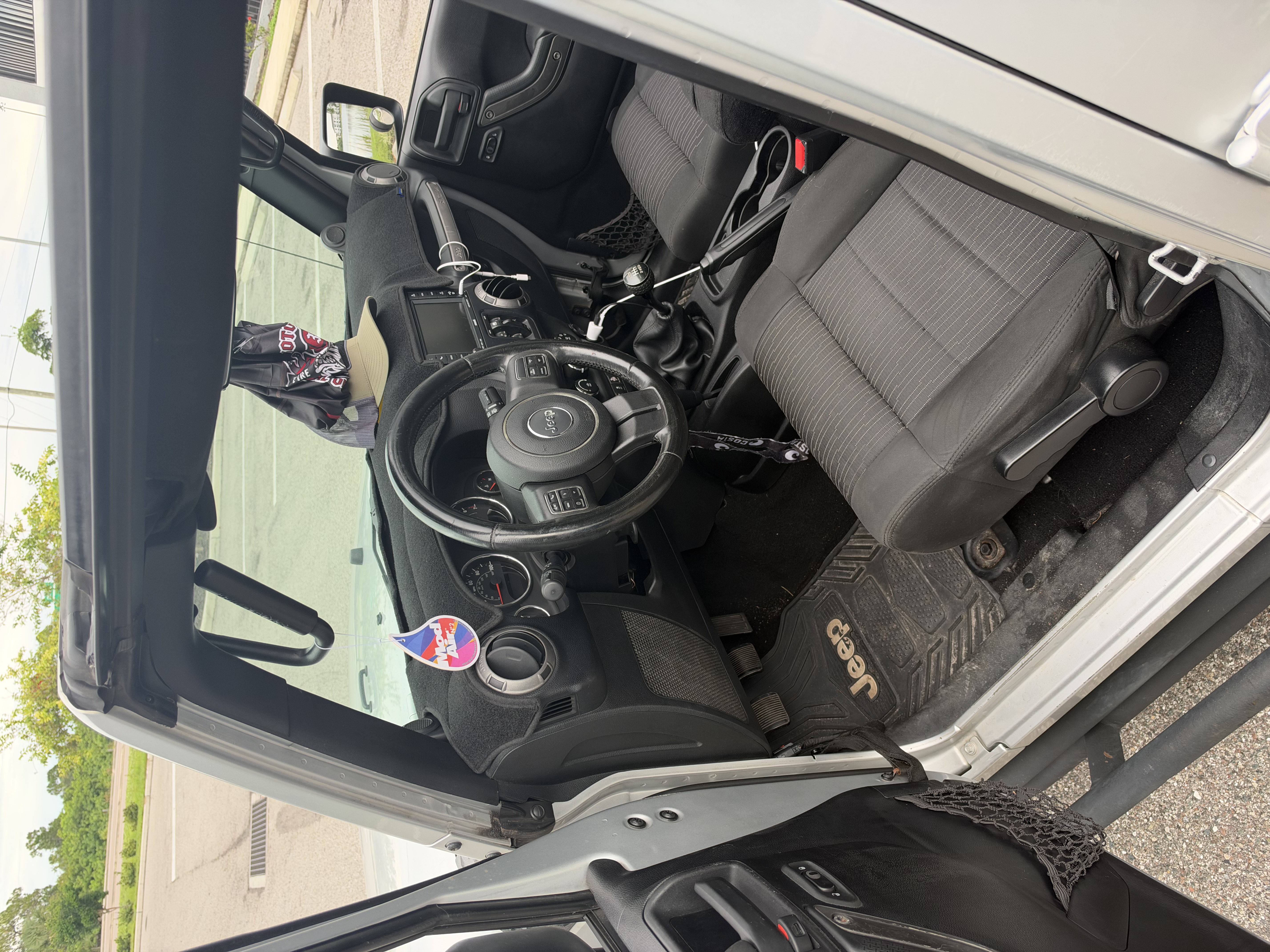 Used 2012 Jeep Wrangler Unlimited Sport AWD/4WD image 8