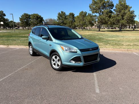Used 2013 Ford Escape SE image 4