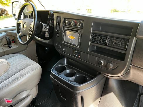 Used 2014 Chevrolet Express 1500 LT w/ LT Preferred Equipment Group image 16