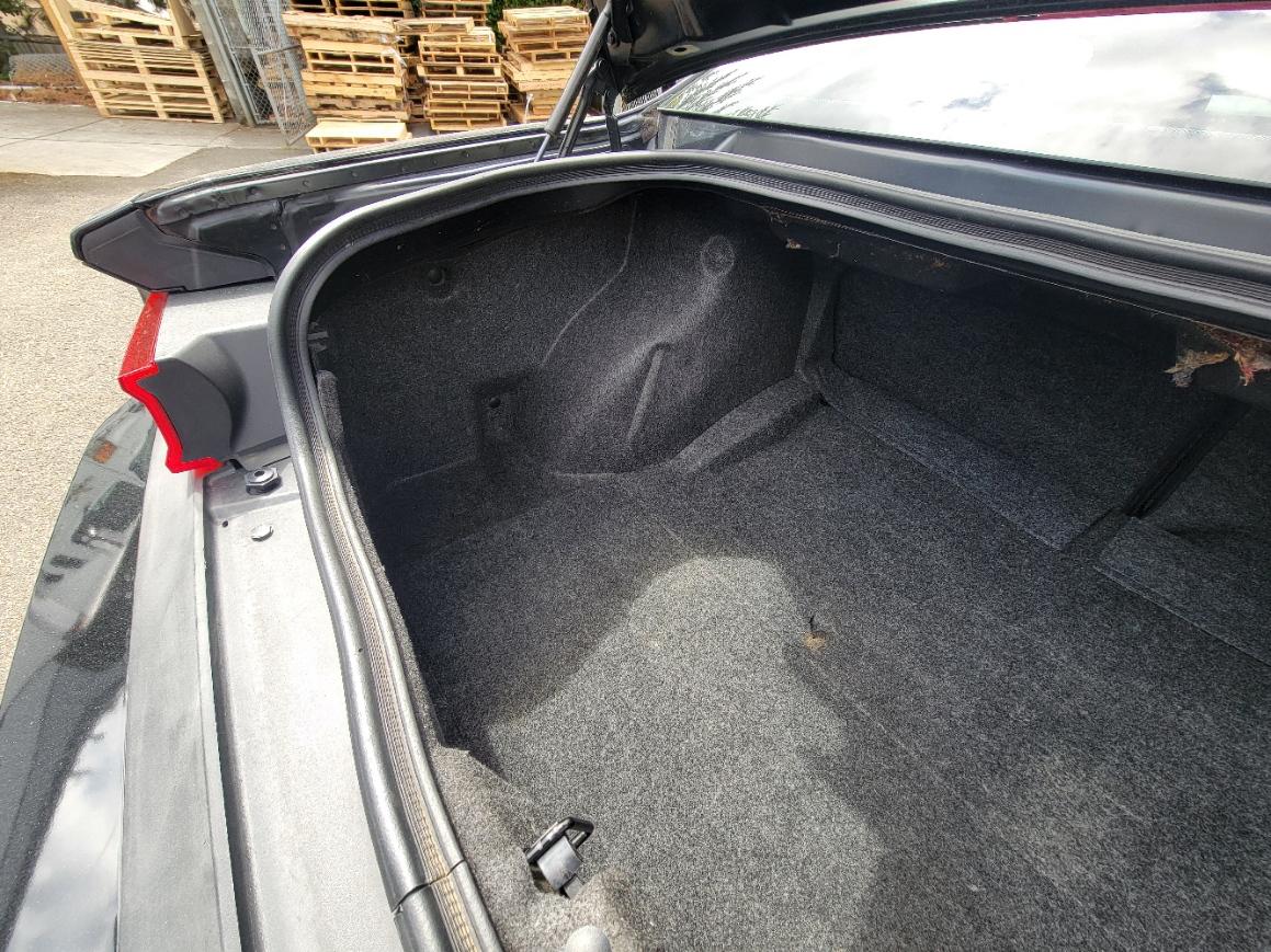 Used 2013 Dodge Challenger SXT RWD image 22
