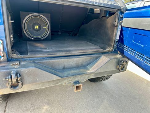 Used 2010 Jeep Wrangler Unlimited Sport image 29