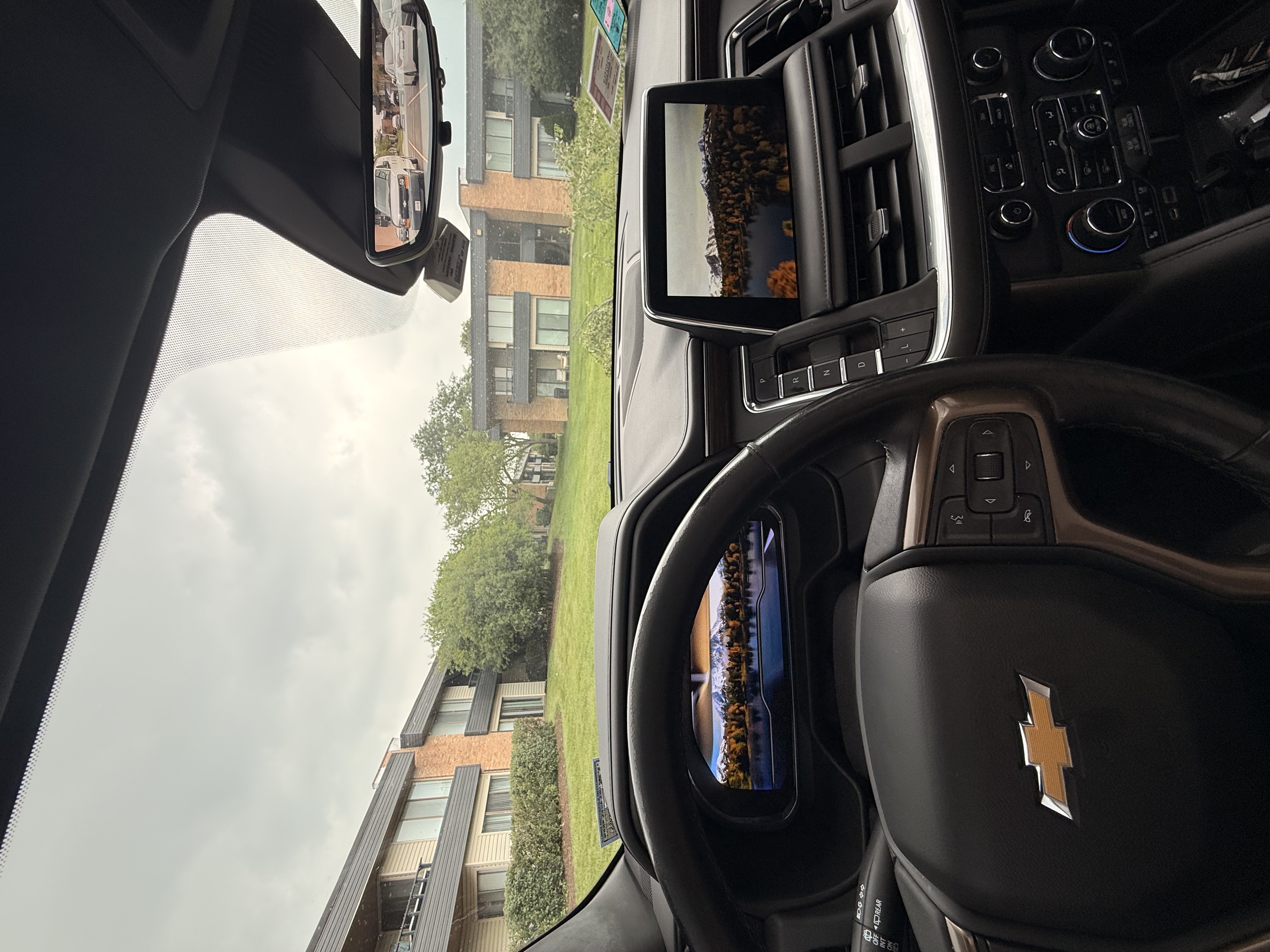Used 2023 Chevrolet Tahoe High Country w/ Premium Package 2 AWD/4WD image 15