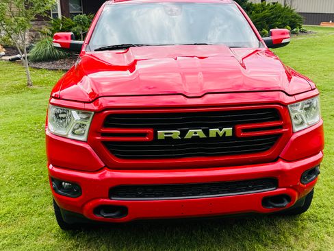Used 2019 RAM 1500 Big Horn AWD/4WD image 2