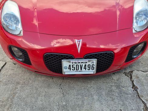 Used 2008 Pontiac Solstice GXP w/ Premium Package image 2