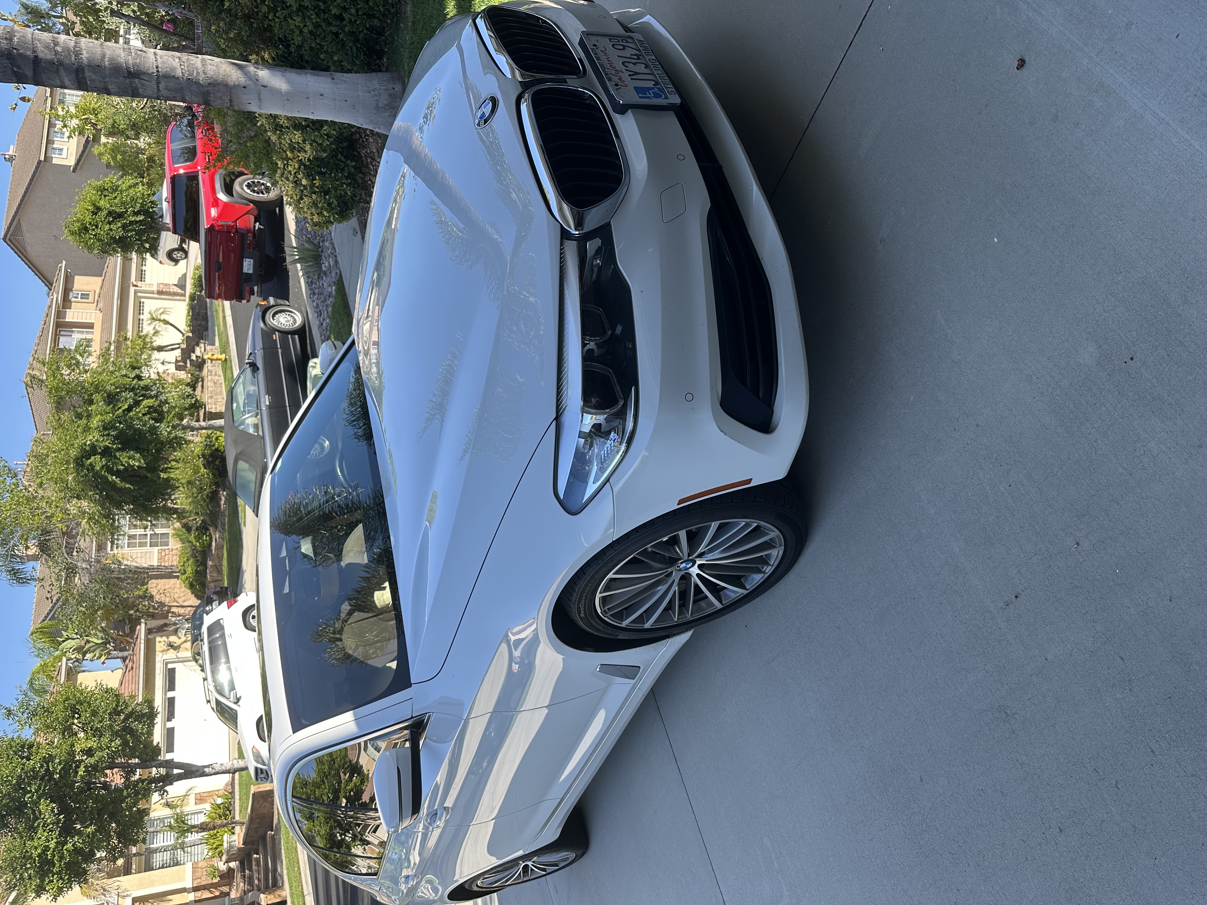 Used 2020 BMW 530i w/ Convenience Package RWD image 2