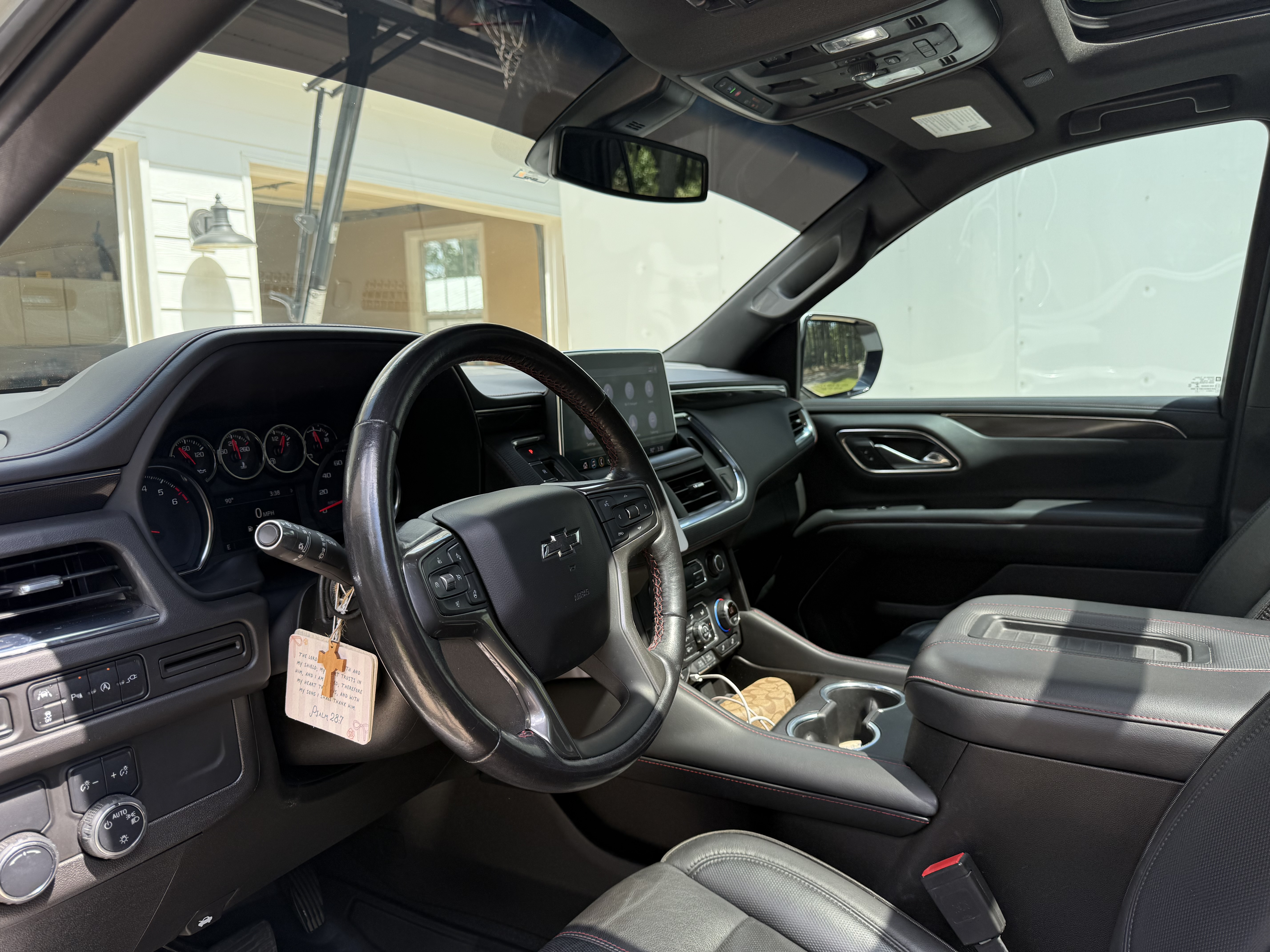 Used 2021 Chevrolet Tahoe RST w/ Luxury Package RWD image 13