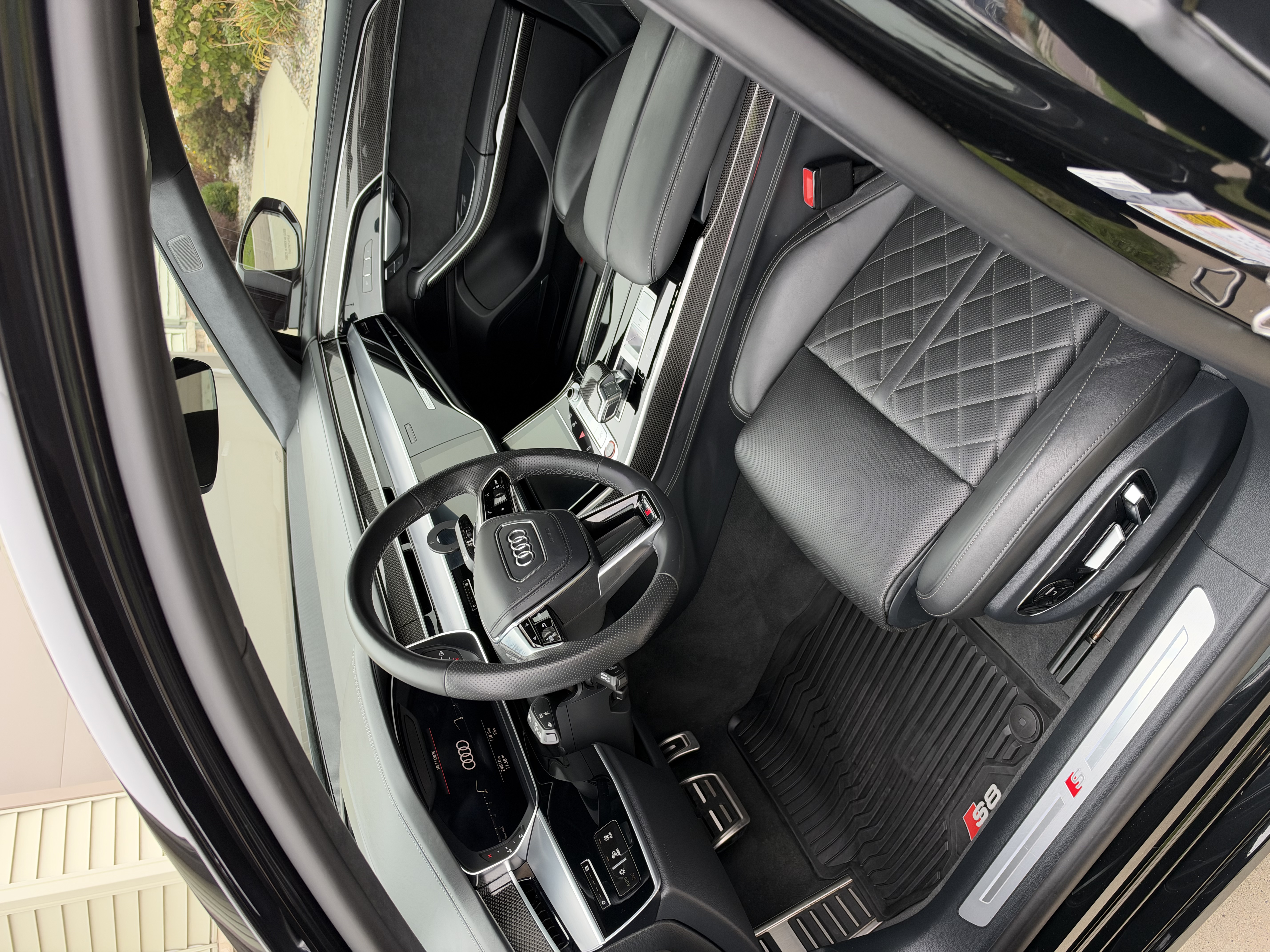 Used 2022 Audi S8 AWD/4WD image 13