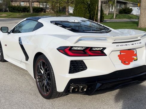 Used 2023 Chevrolet Corvette Stingray Premium Cpe w/ Z51 Performance Package image 8