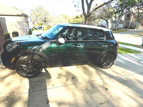Used 2011 MINI Cooper Countryman S image 1