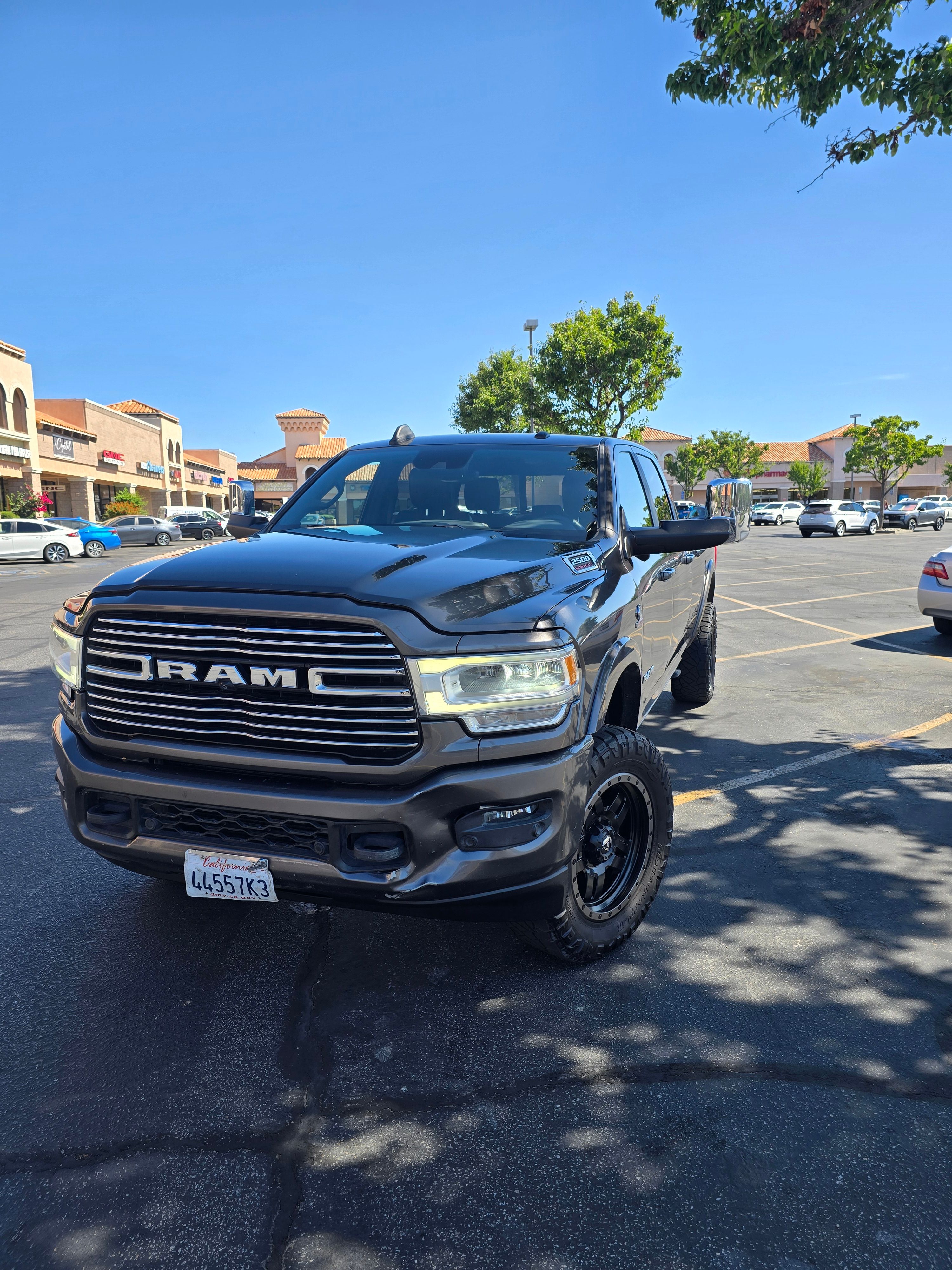 Used 2019 RAM 2500 Laramie AWD/4WD image 10