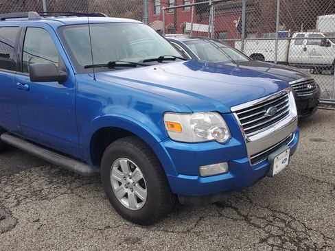Used 2010 Ford Explorer XLT image 9