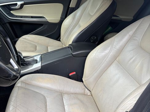 Used 2013 Volvo S60 T6 Premier Plus image 13