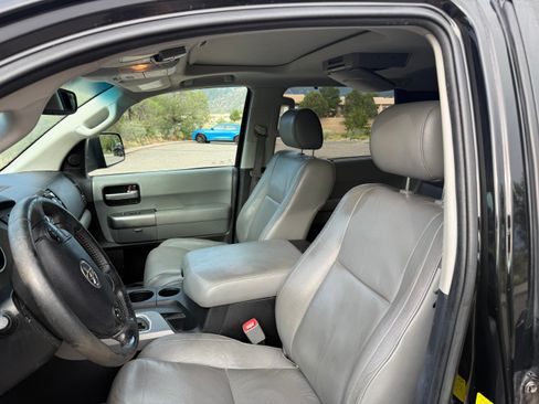 Used 2010 Toyota Sequoia Limited AWD/4WD image 8