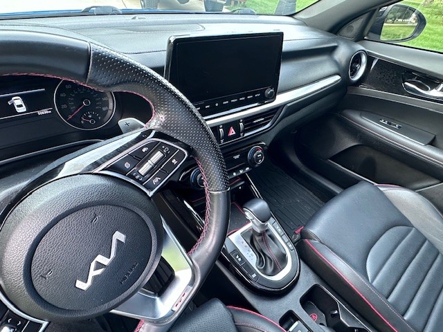Used 2022 Kia Forte GT w/ GT2 Package FWD image 4