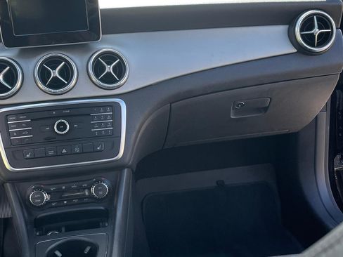 Used 2016 Mercedes-Benz CLA 250 image 14