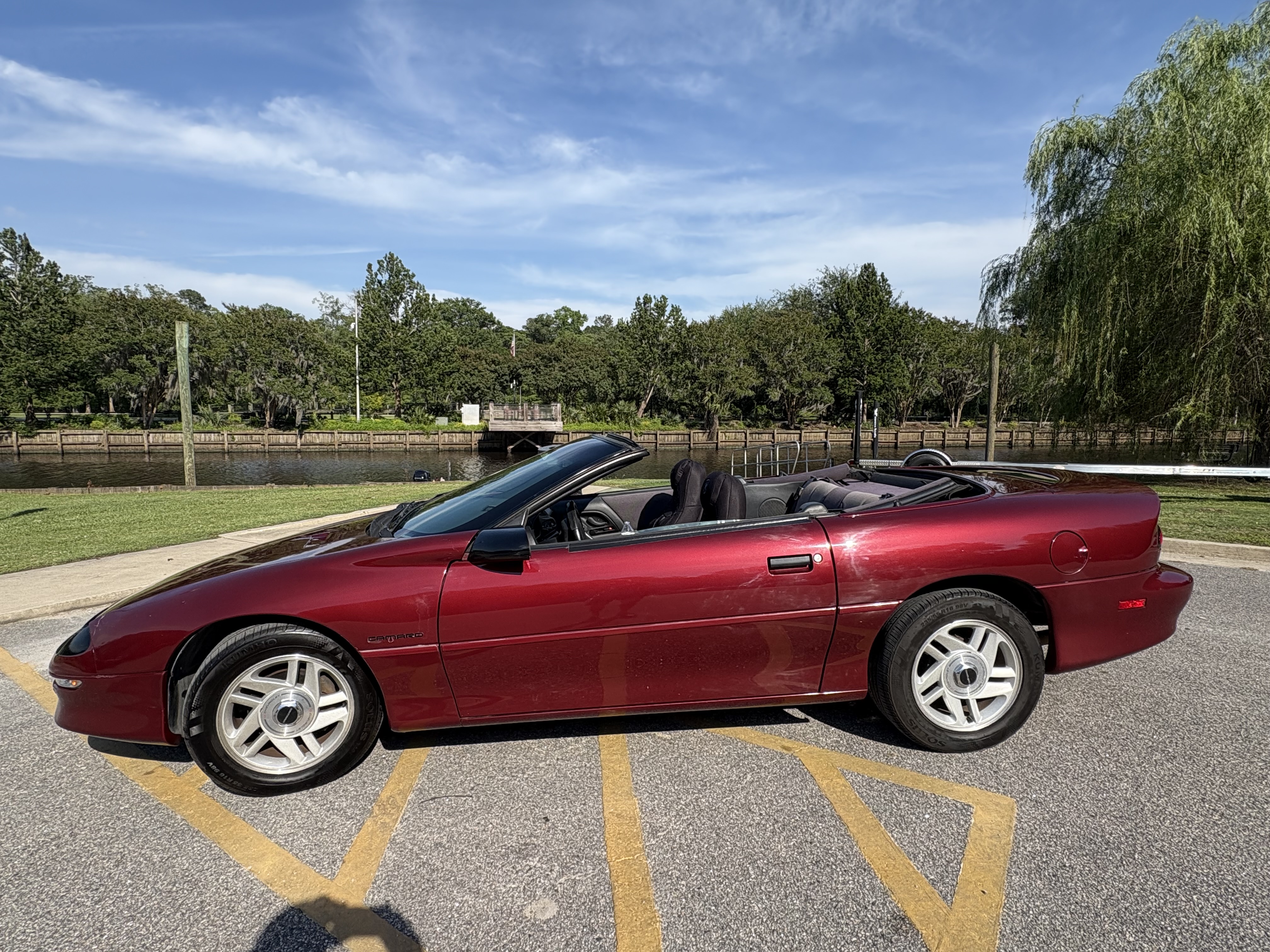Used 1994 Chevrolet Camaro LT RWD image 2